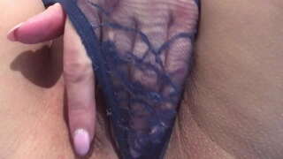 Ei pussy anghenion ceiliog y tu mewn. Yn Agos I Fyny