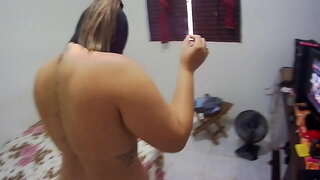 Сестра мог пријатеља и дошао да ме посети и сео на члан