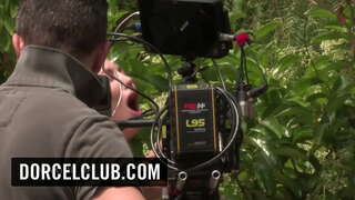 Backstage van de Dorcel film - 40 jaar oud, mijn vakantie zonder mijn man - met Lexi Lowe, Léa Guerlin, Sienna Dag, Dani Daniels