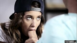 Het omzetten van mijn lesbische stepsis een ondeugende sexmachine