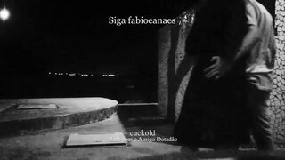 Stretch. Hotwife safada namorando na rua com o amigo ja obdarila